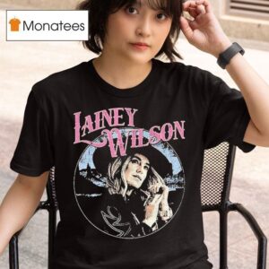 Lainey Wilson Desert Circle Photo T Shirt