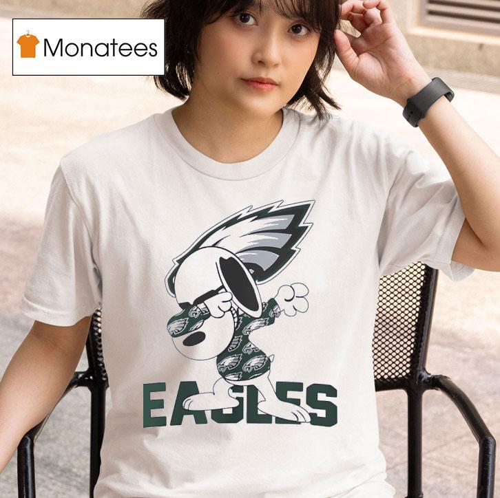 Snoopy Dabbing Philadelphia Eagles Football T Shirt