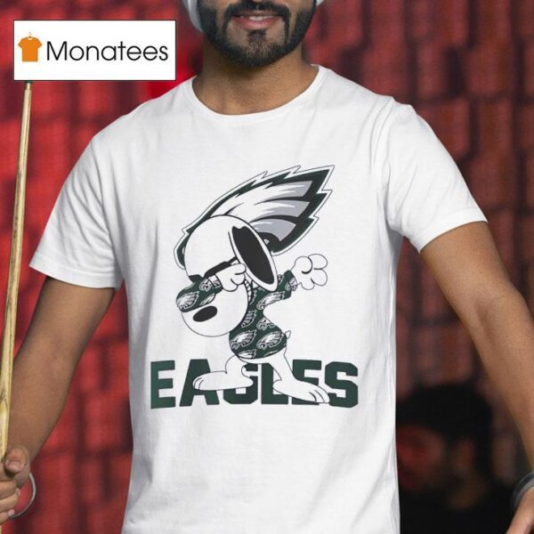 Snoopy Dabbing Philadelphia Eagles Football T Shirt