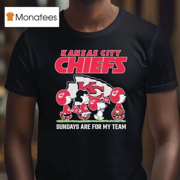 Snoopy And Charlie Brown The Peanuts Kansas City Chiefs Sundays Are For My Team T Shirt