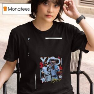St Louis Cardinals Yadier Molina Silhouette Graphic Signature T Shirt