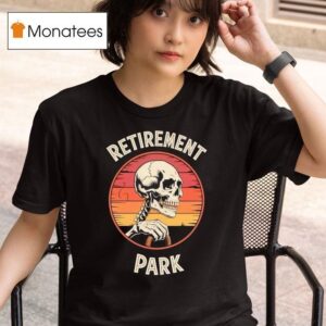 Skeleton Retirement Park Vintage T Shirt