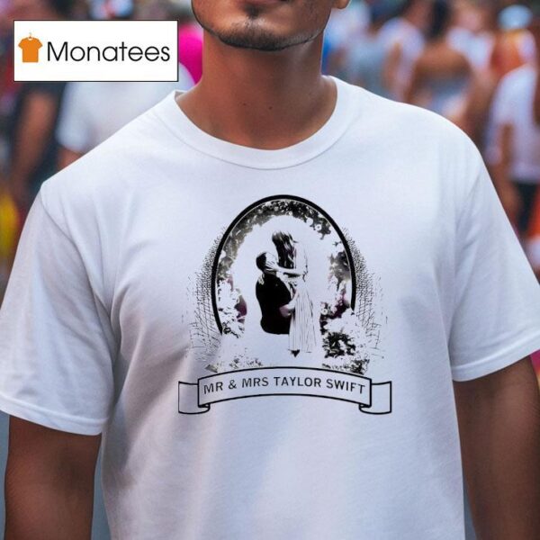 Couple Frame Mr And Mrs Taylor T Shirt