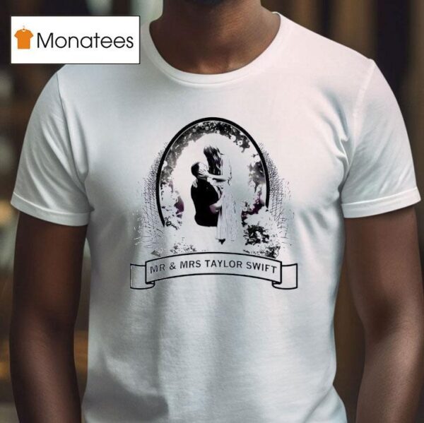Couple Frame Mr And Mrs Taylor T Shirt