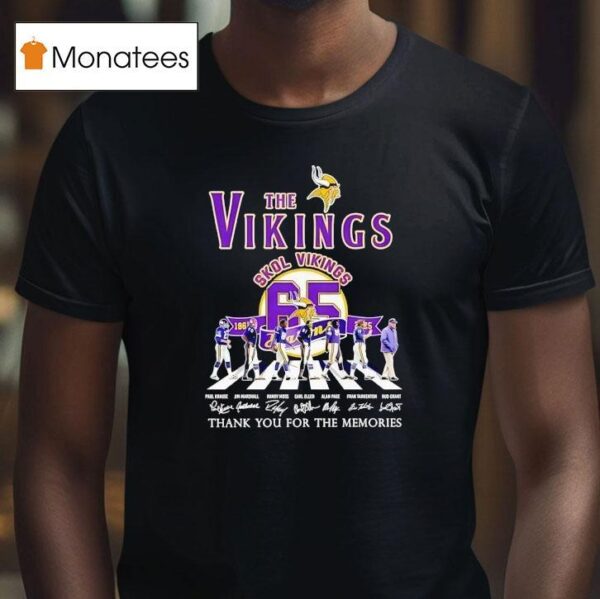 The Minnesota Vikings Walking Across Skol Vikings Thank You For The Memories Signatures T Shirt