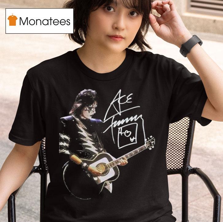 Ace Frehley Tribute Memorial To The Spaceman Kiss Guitar Legend Vintage Style Band Classic Rock Fan Gif T Shirt