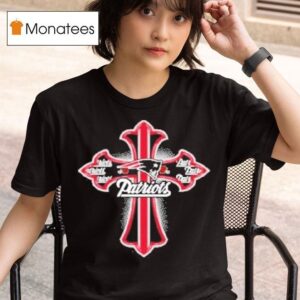 Nfl Red Crusader Cross New England Patriots T Shirt