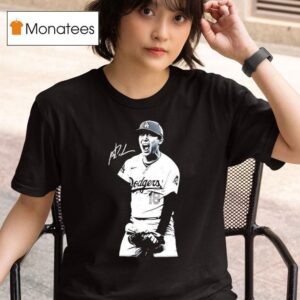 Yoshinobu Yamamoto Los Angeles Dodgers Signature T Shirt