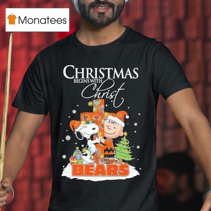 Snoopy And Charlie Brown The Peanuts X Chicago Bears Merry Christmas Begins With Chris T Shirt Snoopy And Charlie Brown The Peanuts X Chicago Bears Merry Christmas Begins With Chris T Shirt