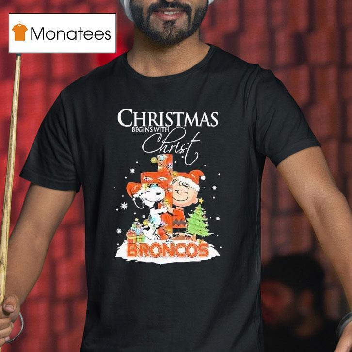 Snoopy And Charlie Brown X Denver Broncos With Christmas T Shirt Snoopy And Charlie Brown X Denver Broncos With Christmas T Shirt