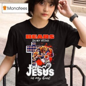 Chicago Bears In My Veins Jesus In My Heart Features A Football Player Logos Cross T Shirt